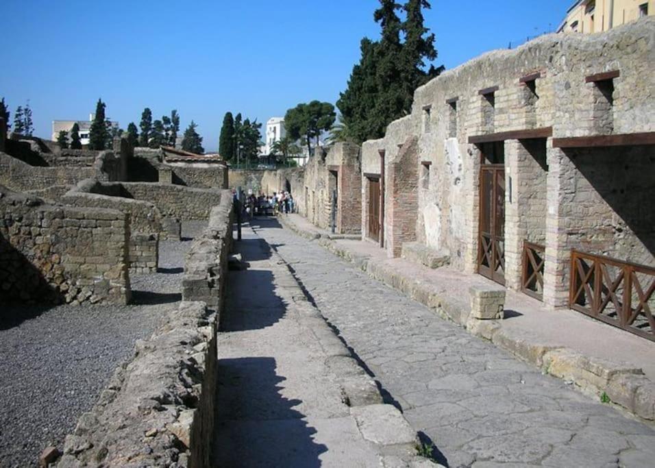 Campania Apartment Pompei Luxury - 150M Dalla Stazione - 5Km Da Pompei Poggiomarino Exterior photo